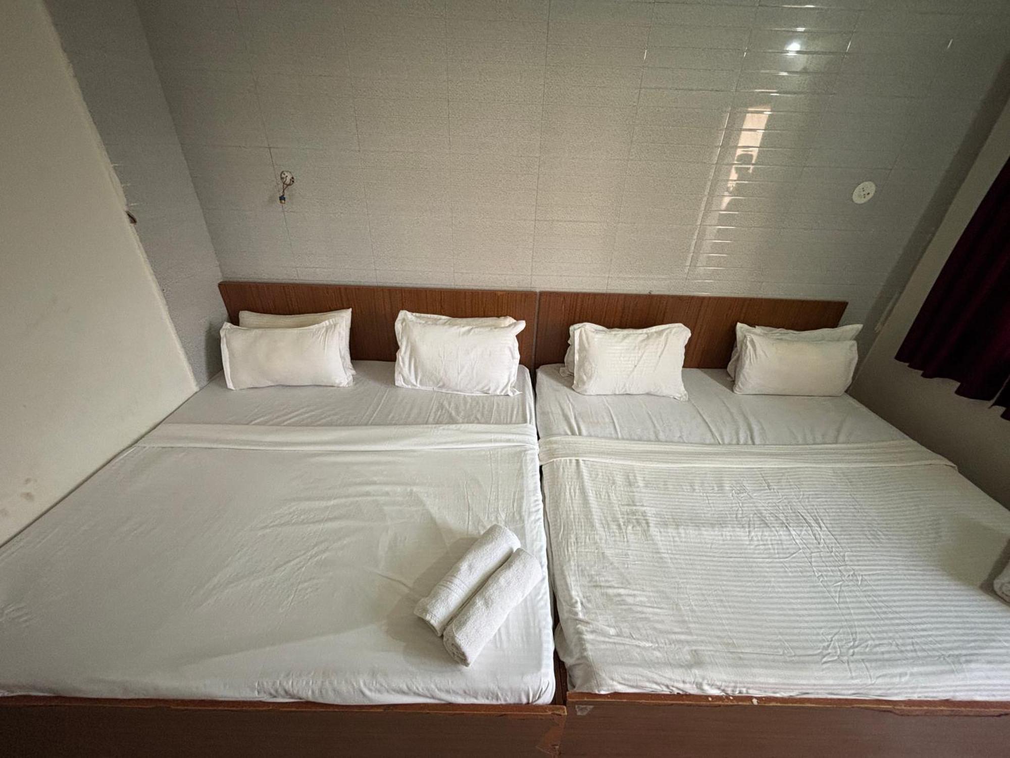 Mehar Rooms Baga Exterior foto